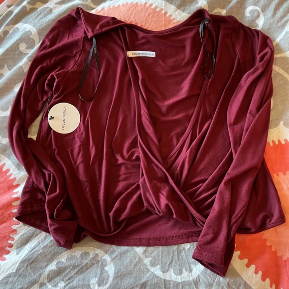 Lulu’s top - Picture 2 of 2
